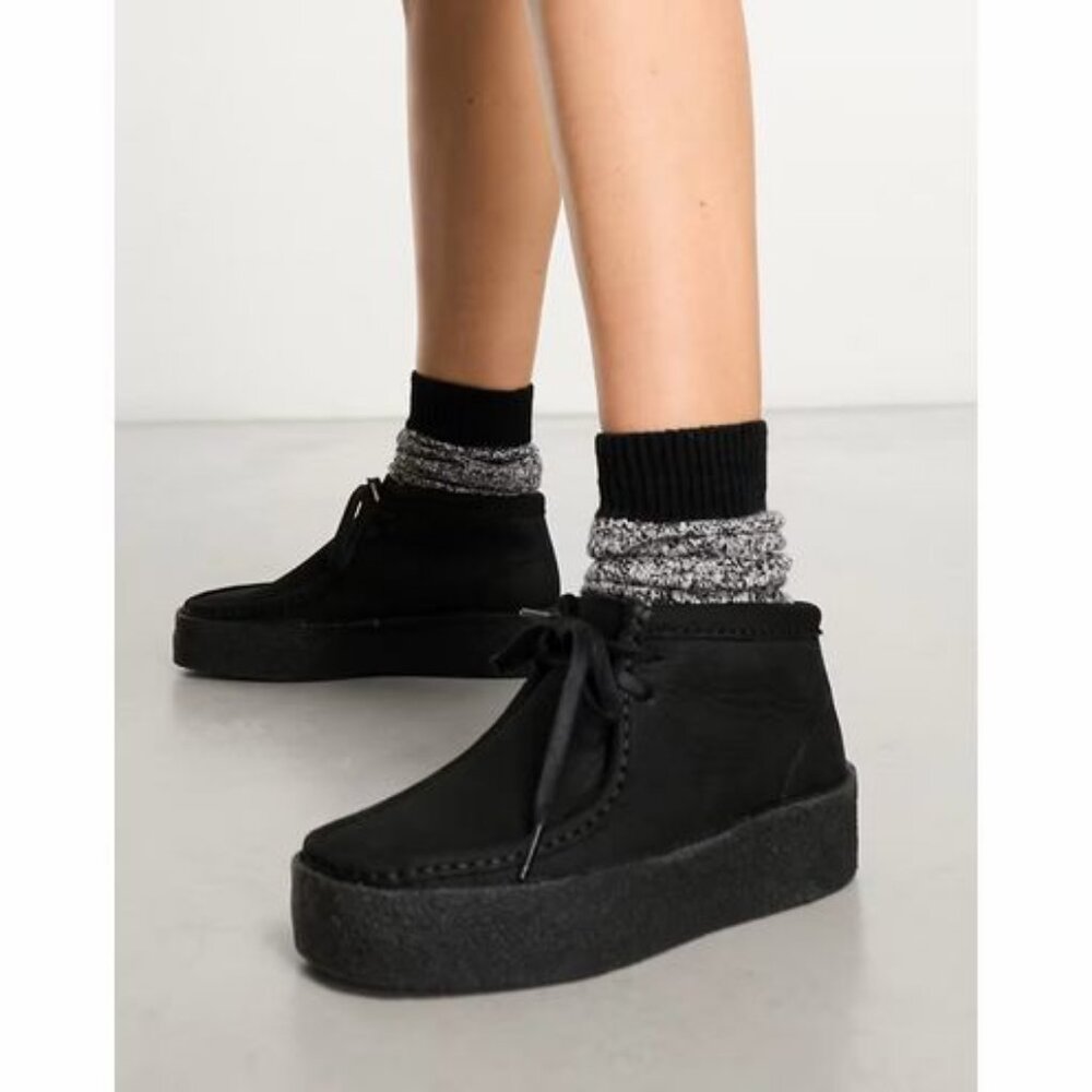 Clarks Originals Wallabee Cup Boots Dark Navy Size 6